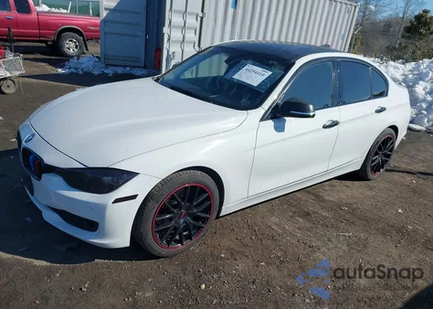 2015 BMW 320I z USA, uszkodzony, nr VIN WBA3B1G54FNT07825